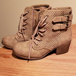 ROXY laced Boots